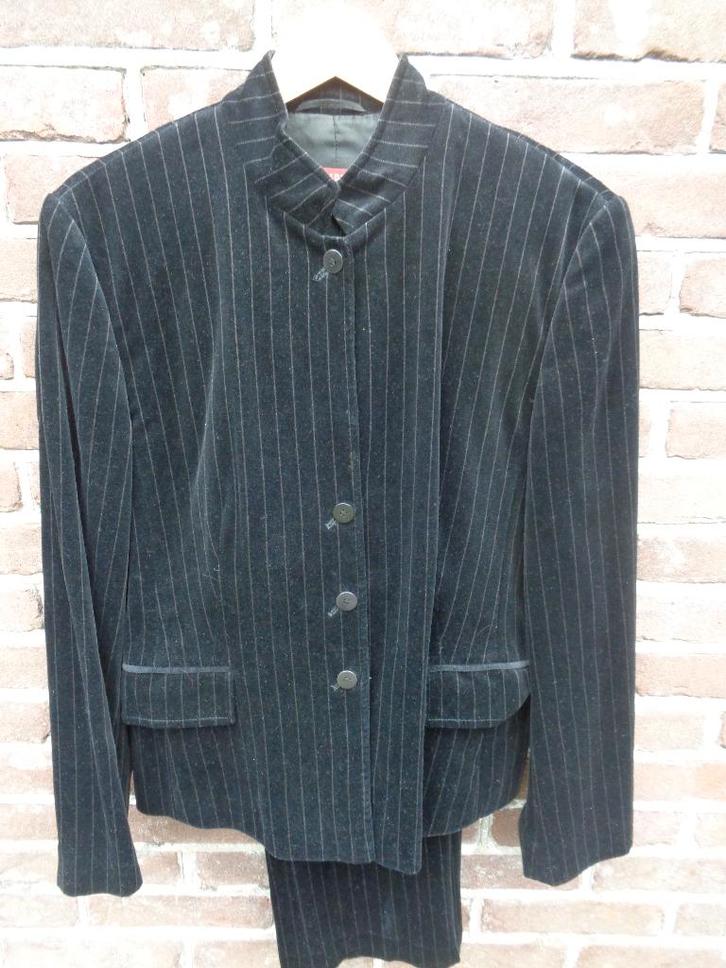 TAIFUN zwart fluwelen broekpak:mt 42.(zie info), Kleding | Dames, Jasjes, Kostuums en Pakken, Nieuw, Maat 42/44 (L), Zwart, Ophalen of Verzenden