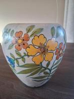 Vintage Aardewerk Vaas met Bloemmotief, Huis en Inrichting, Woonaccessoires | Vazen, Gebruikt, Overige kleuren, Aardewerk of Porselein