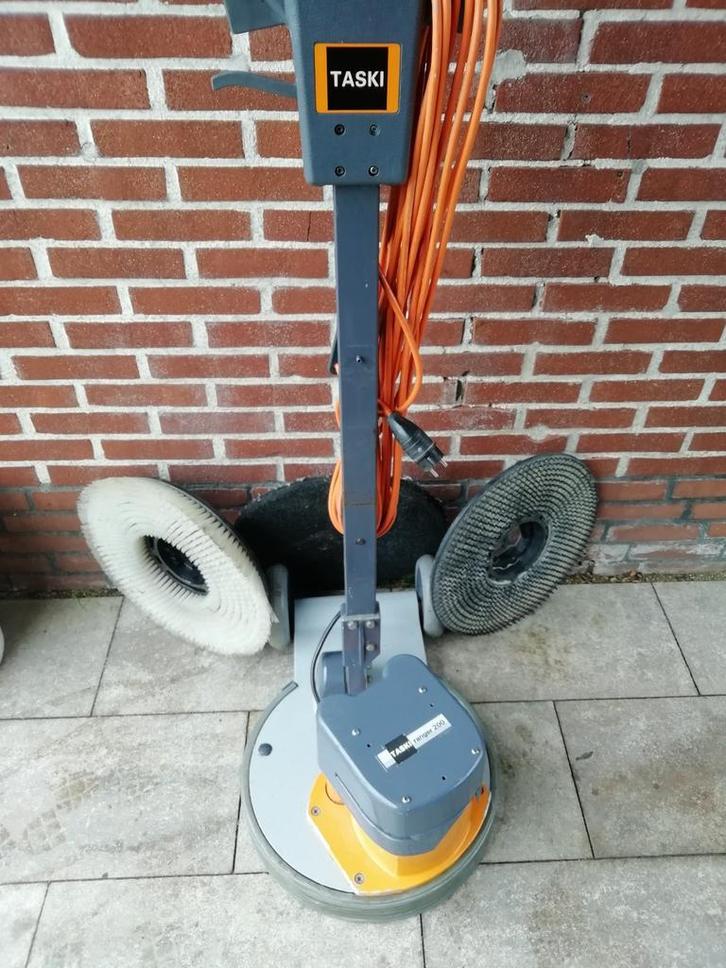Prima Taski Ranger 200 ergodisc lowspeed schrobmachine, Doe-het-zelf en Verbouw, Reinigingsmachines, Gebruikt, Schrobmachine, Ophalen