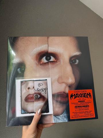 Lady gaga Mayhem LP met handtekeningen kaart beschikbaar voor biedingen