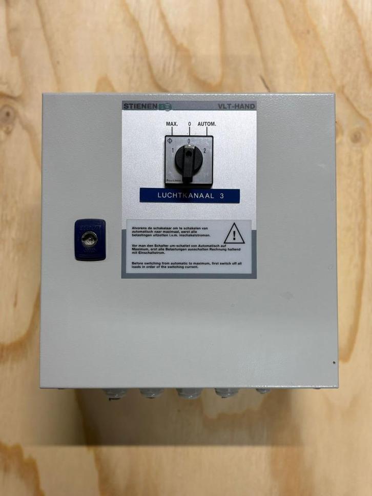 Stienen VLT Hand [732], Dieren en Toebehoren, Stalling en Weidegang