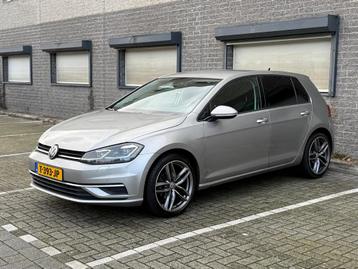 Volkswagen Golf 1.0 comfortline TSI 110pk 5D 2017 Grijs -7.5 beschikbaar voor biedingen