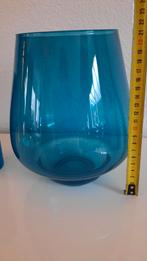 Blauwe glazen vaas 22 cm, Blauw, Ophalen of Verzenden, Minder dan 50 cm, Glas