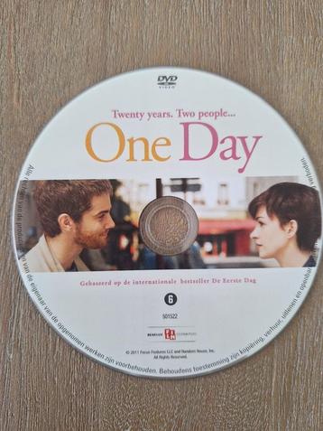 One Day. Twenty years. Two people. Anne Hathaway, Jim Sturge beschikbaar voor biedingen