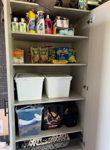 **Mooie en nette grijs/beige Ikea Pax kast** - afbeelding 3