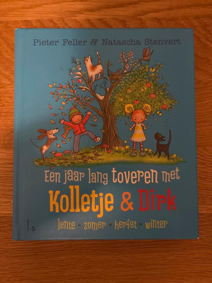 Kolletje & Dirk - Een Jaar Lang Toveren, Boeken, Kinderboeken | Jeugd | onder 10 jaar, Zo goed als nieuw, Sprookjes, Ophalen of Verzenden