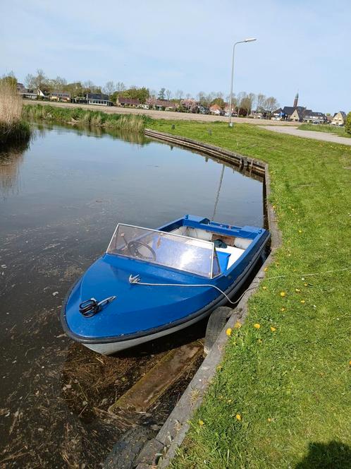 Mooie speedboot zonder motor met beetje werk, Watersport en Boten, Kano's, Zo goed als nieuw, Ophalen