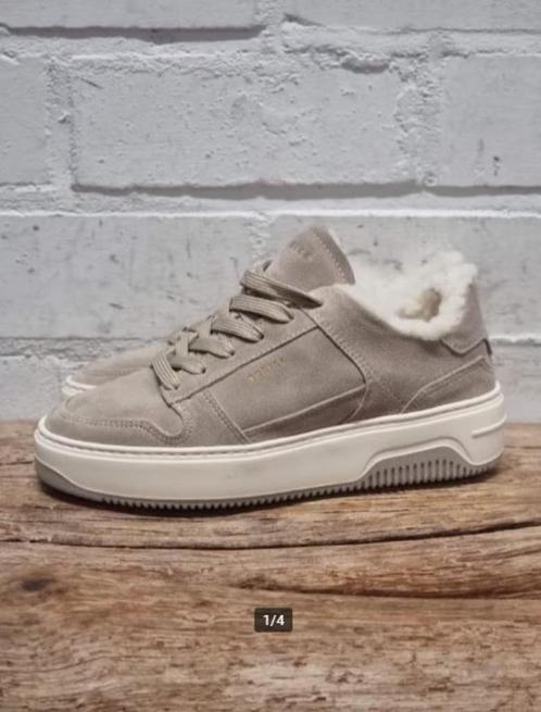 Nubikk - Prachtige leren sneakers maat 40 - Nieuw €220, Kleding | Dames, Schoenen, Nieuw, Sneakers of Gympen, Beige, Ophalen of Verzenden