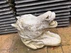 Betonnen paarden hoofd., Ophalen, Zo goed als nieuw