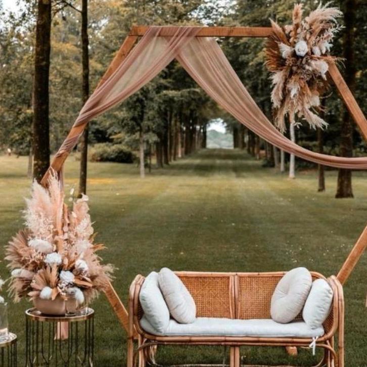 Droogbloemen Bruiloft Set - Backdrop, Boeket, Stoeldecor, Huis en Inrichting, Woonaccessoires | Droogbloemen, Zo goed als nieuw