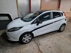 Ford Fiesta 1.25 Limited Black and white uitvoering, Auto's, 15 km/l, Gebruikt, 4 cilinders, Wit