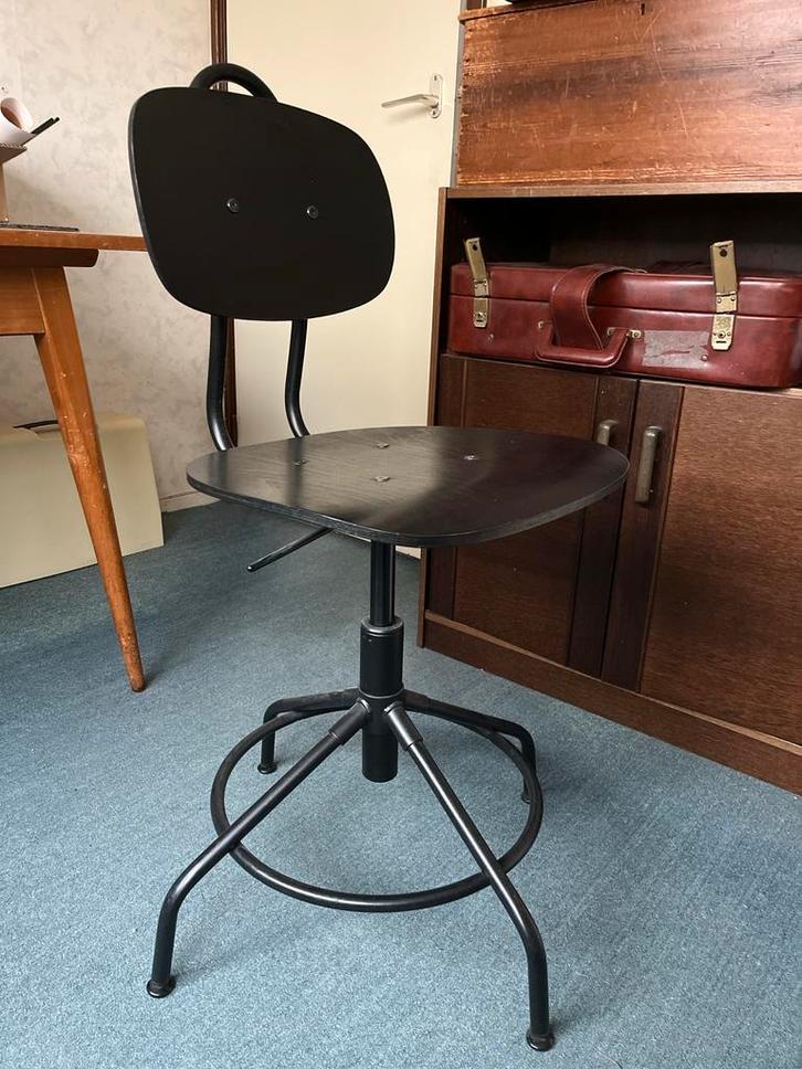 Zwarte KULLABERG bureaustoel van IKEA, Huis en Inrichting, Bureaustoelen, Zo goed als nieuw, Bureaustoel, Zwart, Ergonomisch, Ophalen