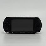 PlayStation Portable Street (PSP E1000) - Zwart, Spelcomputers en Games, Spelcomputers | Sony PSP, Sony, Zo goed als nieuw, Support@sony.com