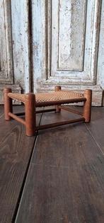 Klein vintage krukje, rotan webbing, Ophalen of Verzenden