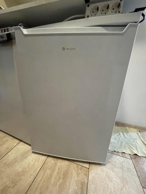 Veripart koelkast – compact, 3 planken + groentelade, Witgoed en Apparatuur, Koelkasten en IJskasten, Zo goed als nieuw, Zonder vriesvak