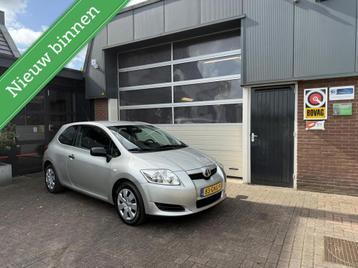 Toyota Auris 1.4-16V Terra *INCL BEURT/NWE APK/3MNG GARANTIE beschikbaar voor biedingen