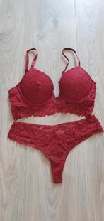 Bordeaux rood lingerieset - pushup BH 80B en string M, Kleding | Dames, H&M, Ophalen of Verzenden, Rood, Setje