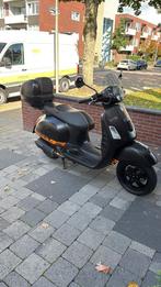 Vespa 300 Gts Super Sport, Ophalen, Zo goed als nieuw, Benzine