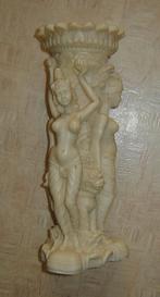 Ivorine vaas met 3 godinnen (imitatie ivoor), Ophalen of Verzenden