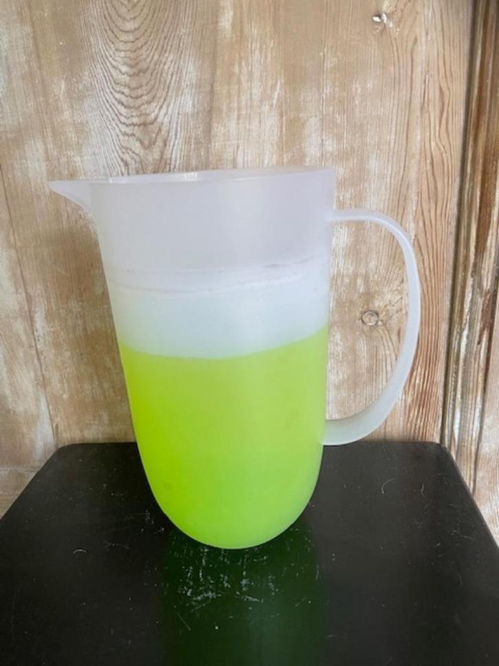 Moderne groene kunststof kan / sapkan. Met dubbele wand., Huis en Inrichting, Keuken | Servies, Zo goed als nieuw, Overige stijlen