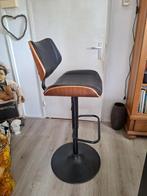 Zgan barkruk amper gebruikt., Huis en Inrichting, Barkrukken, Ophalen, In hoogte verstelbaar, 60 tot 90 cm, Zo goed als nieuw