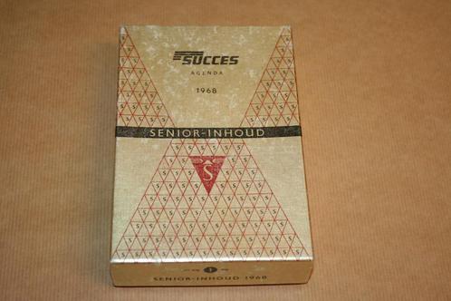 Succes Agenda - 1968 - Senior - Originele doos met inhoud !!, Diversen, Agenda's, Nieuw, Ophalen of Verzenden