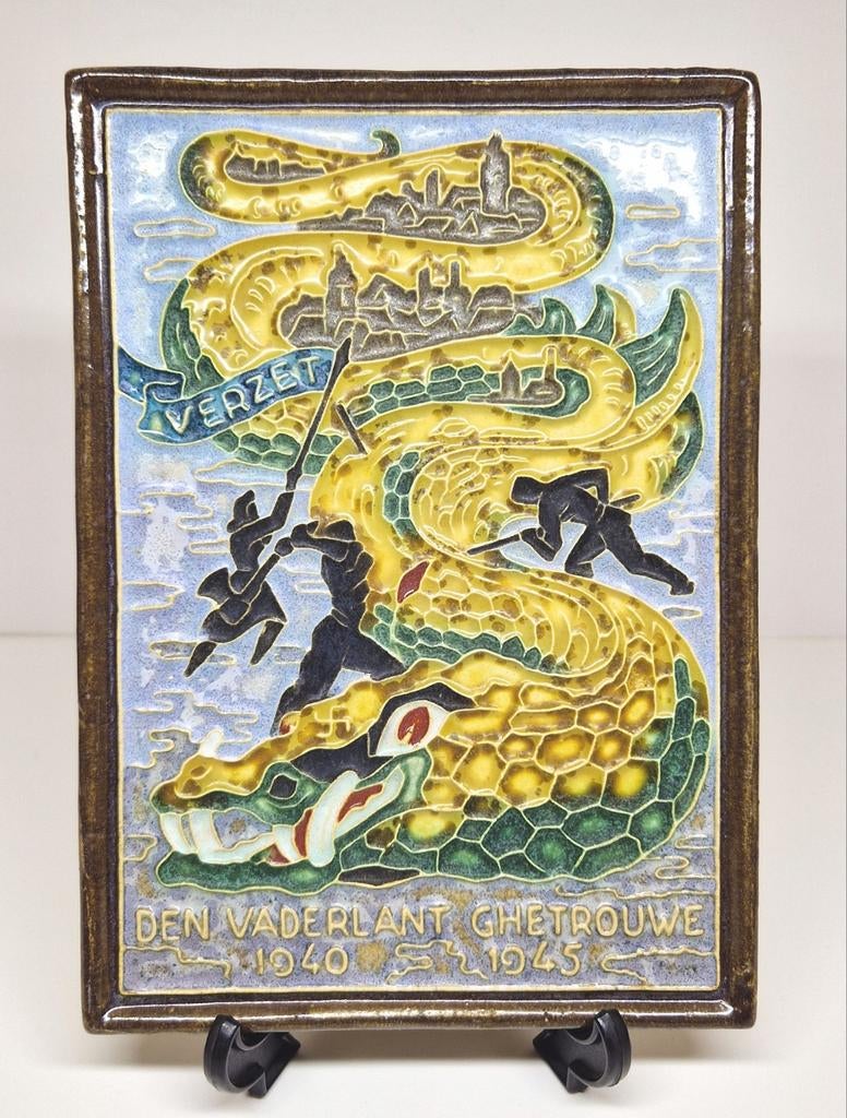 Cloisonné herdenkingstegel Verzet De Porceleyne Fles Delft., Antiek en Kunst, Ophalen of Verzenden