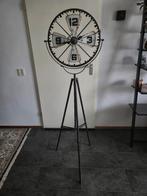 Stijlvolle staande klok, Ophalen of Verzenden, Zo goed als nieuw, Analoog, Staande klok