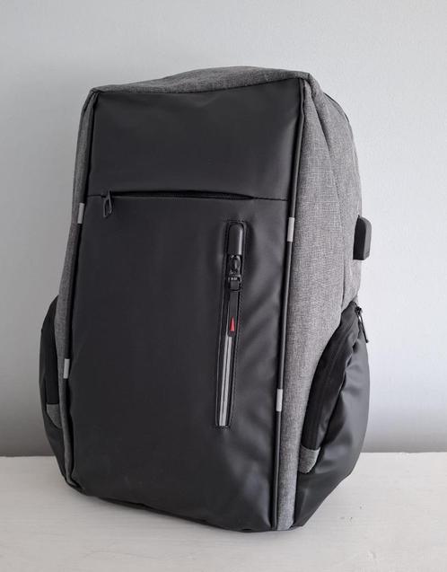 Nieuwe rugtas zwart met grijs, zeer functioneel, Sieraden, Tassen en Uiterlijk, Tassen | Rugtassen, Nieuw, 25 tot 40 cm, 45 tot 60 cm