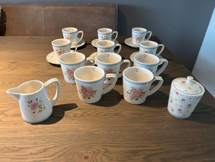 Servies Jet by Tersteege ‘Zarah’, Huis en Inrichting, Keuken | Servies, Zo goed als nieuw, Kop(pen) en/of Schotel(s), Overige stijlen