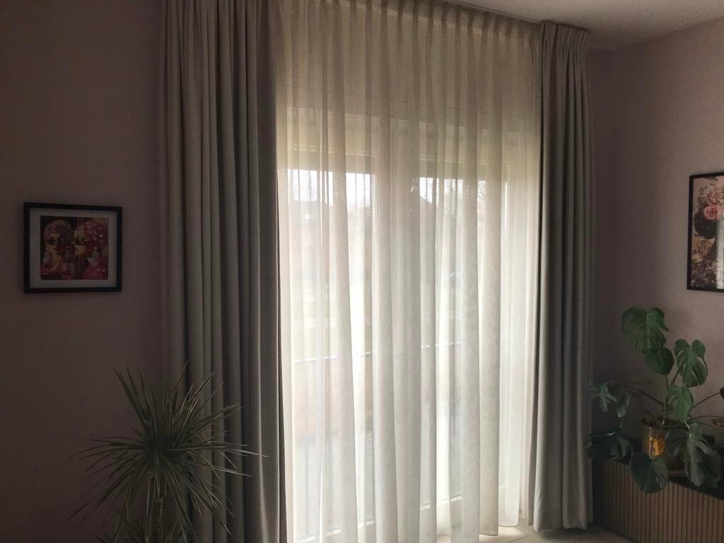 Inbetween vitrage voor raam 2.40 breed en 270 hoog, Huis en Inrichting, 200 cm of meer, Ophalen of Verzenden, Zo goed als nieuw