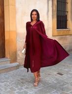 Feversave luxe cape lang bordorood fluweel in één maat, Kleding | Dames, Verzenden, Nieuw