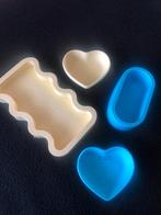 Zelfgemaakte schaaltjes/sieradenbakjes van acrylcomposiet, Porselein of Keramiek, Schaal, Nieuw, Ophalen of Verzenden