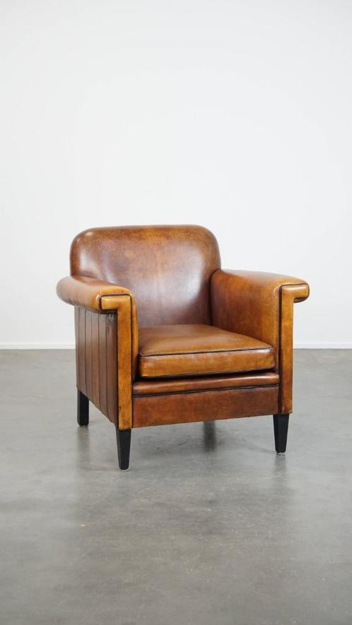 Schapenleren Art Deco design fauteuil met leuke details, Huis en Inrichting, Fauteuils, Gebruikt, Leer, 75 tot 100 cm, 75 tot 100 cm