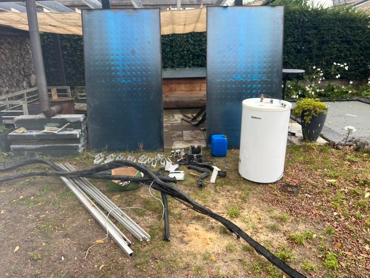 Compleet zonnecollectorensysteem met regelaar en boiler, Doe-het-zelf en Verbouw, Geisers en Boilers, Zo goed als nieuw, Boiler