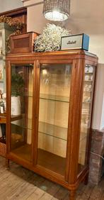 Antieke vitrine kast met glazen schappen, facet geslepen, Gebruikt, 100 tot 150 cm, Hoofdstraat 15 de steeg, Il fienile
