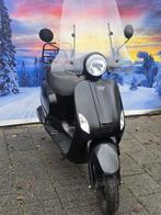 Riva 4takt brommer  2022 met windscherm, Ophalen, Gebruikt, Benzine