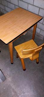 Vintage bureau school tafeltje met stoel 1 t/m 5 jaar, Ophalen of Verzenden, Zo goed als nieuw