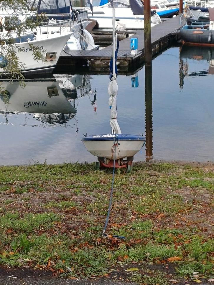 Zeil/roeibootje 2.50 meter onze ouwe rakker, Watersport en Boten, Roeiboten, Gebruikt, Polyester, Ophalen