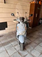 Peugeot Kisbee bj 2023 met 5500 km, Gebruikt, Overige modellen, Maximaal 45 km/u, Ophalen of Verzenden
