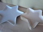 Mooie witte stervormige borden.1 groot 4 kleine., Ophalen of Verzenden, Zo goed als nieuw, Rond