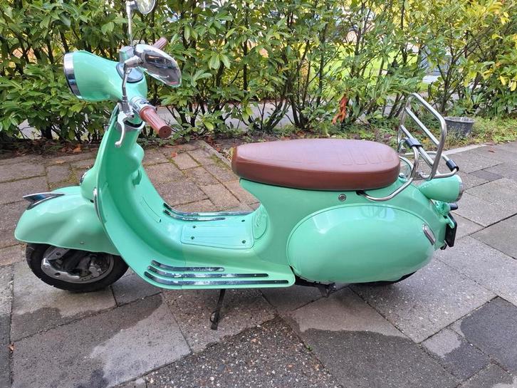 Emco Nova elektrische bromscooter, Fietsen en Brommers, Scooters | Overige merken, Zo goed als nieuw, Elektrisch, Ophalen
