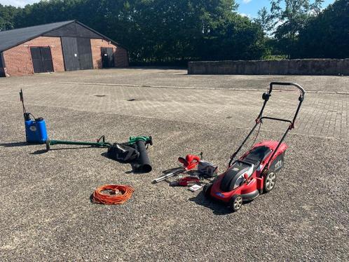 Partij elec. Tuingereedschap, gazonmaaier, bladblazer, hegge, Tuin en Terras, Hand-tuingereedschap, Gebruikt, Overige soorten