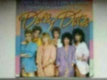Single dolly dots - love me just a little bit more beschikbaar voor biedingen