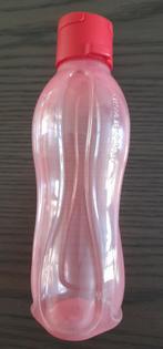 Tupperware fles met click dop rood  500ml, Huis en Inrichting, Keuken | Tupperware, Ophalen of Verzenden, Zo goed als nieuw, Rood