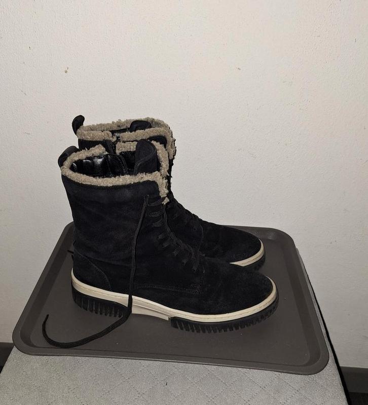 Zwarte veterboots van HUSH PUPPIES maat 38., Kleding | Dames, Schoenen, Zo goed als nieuw, Overige typen, Zwart, Ophalen of Verzenden
