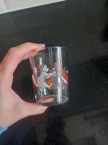 Vintage Aristokatten Glas beschikbaar voor biedingen