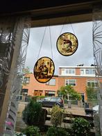 2 glas in lood raampjes  tegelzetter en klokkenmaker, Ophalen of Verzenden
