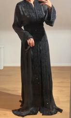 Takshita te huur, Galajurk, Zwart, Zo goed als nieuw, Ophalen