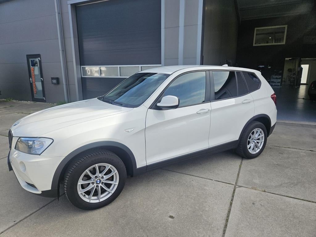 BMW X3 2.0 D Sdrive 18D AUT 2014 Wit M-Pakket, Auto's, BMW, Automaat, Achterwielaandrijving, Zwart, 2000 kg